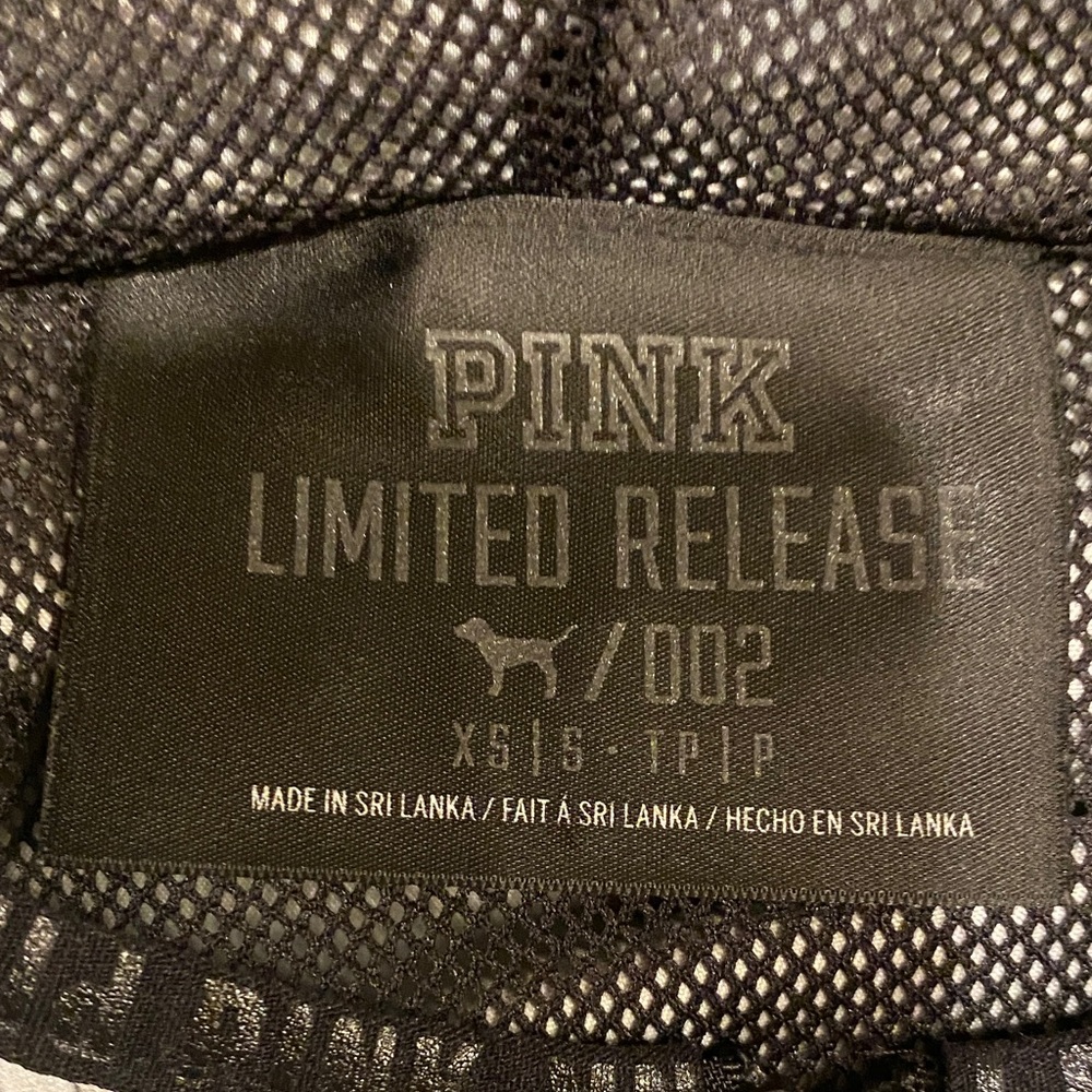 PINK Victoria's Secret Limited Edition Release 002 Reflective Jacket Size XS / S - Picture 13 of 16